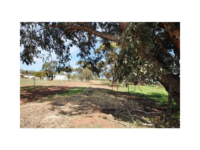 42 Ferguson Road, Coondle WA 6566