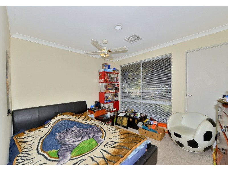 24 Hestia Place, San Remo WA 6210