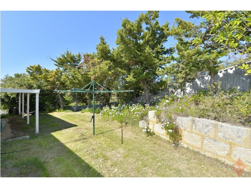 24 Hestia Place, San Remo WA 6210