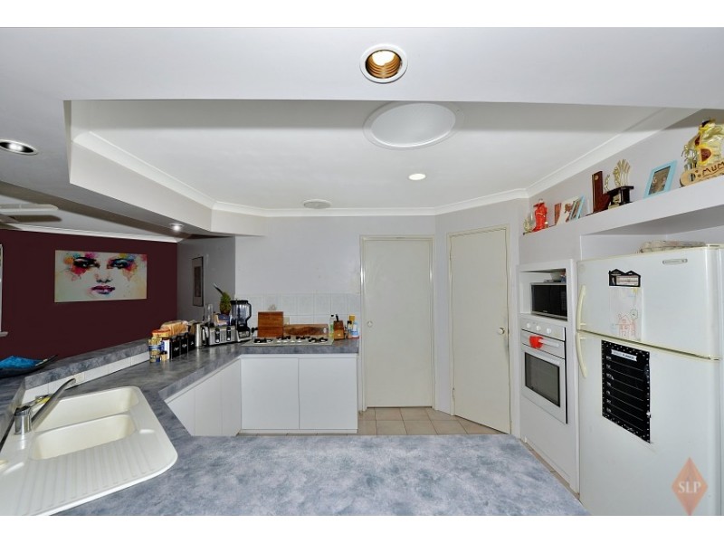 24 Hestia Place, San Remo WA 6210