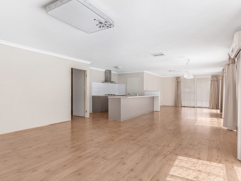 21 Waterfields Drive, Bertram WA 6167