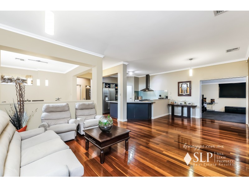 4 Hopper Turn, Madeley WA 6065