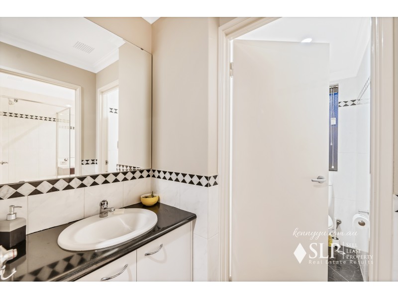 4 Hopper Turn, Madeley WA 6065