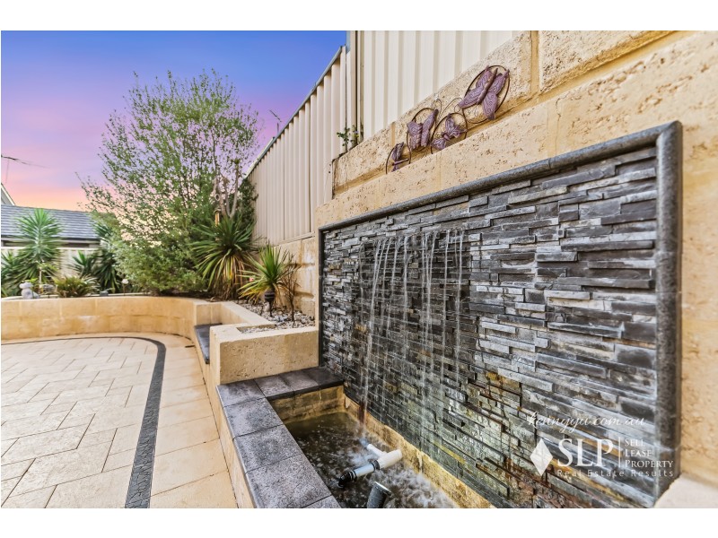 4 Hopper Turn, Madeley WA 6065