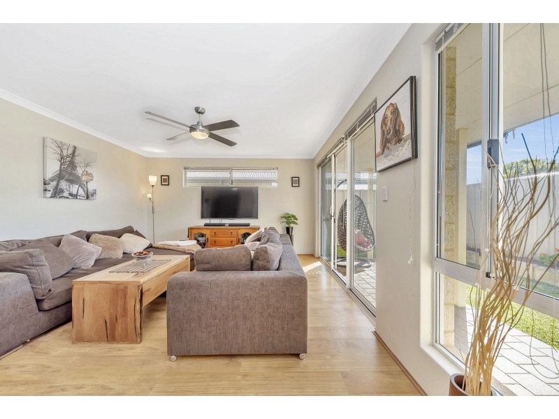 10 Bourke Close, Ravenswood WA 6208