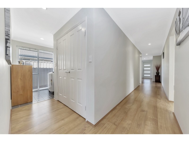 10 Bourke Close, Ravenswood WA 6208