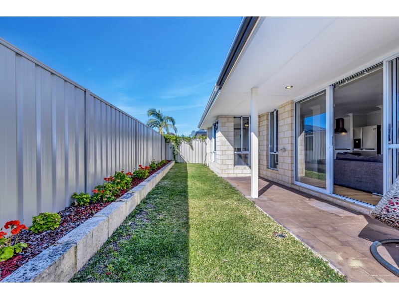 10 Bourke Close, Ravenswood WA 6208