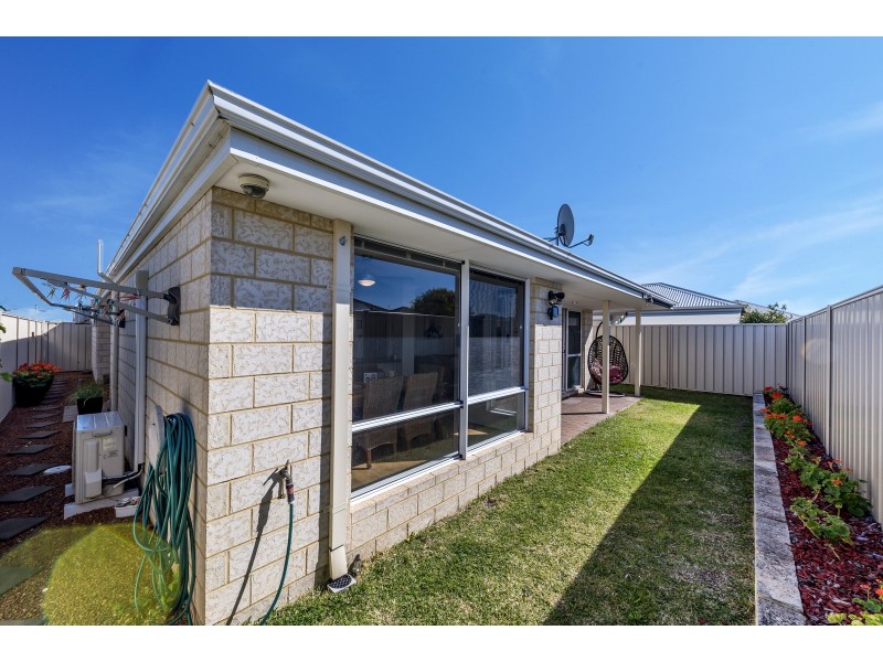 10 Bourke Close, Ravenswood WA 6208