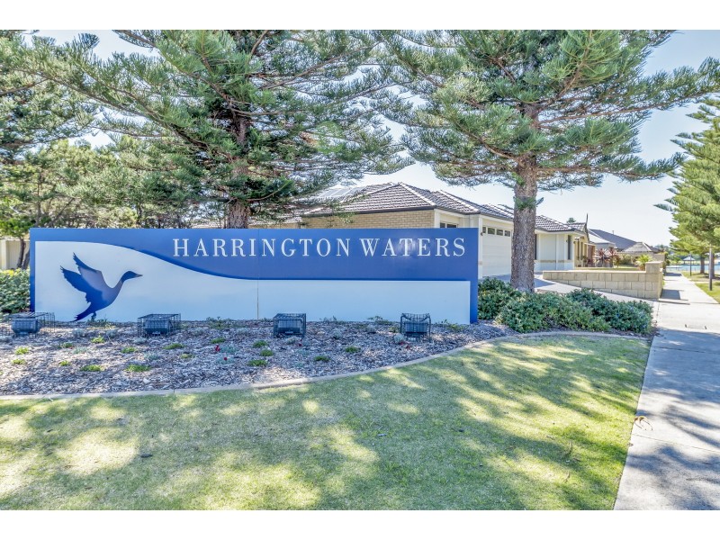 12 Sunderland Way, Waikiki WA 6169