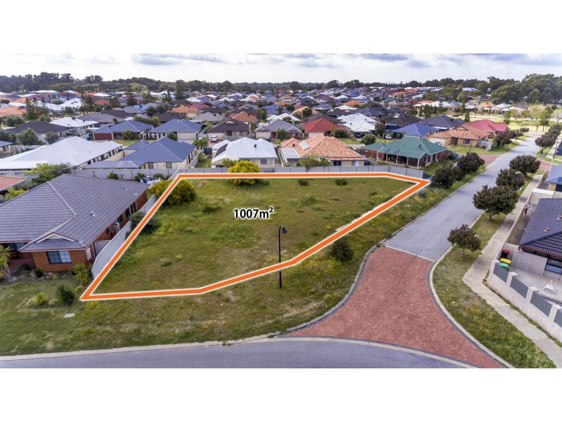 8 Angourie Street, Secret Harbour WA 6173