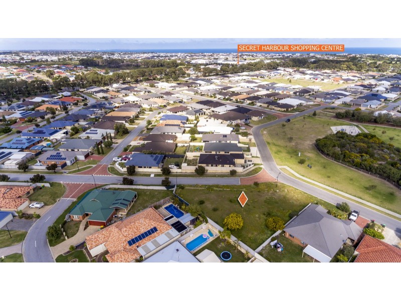 8 Angourie Street, Secret Harbour WA 6173