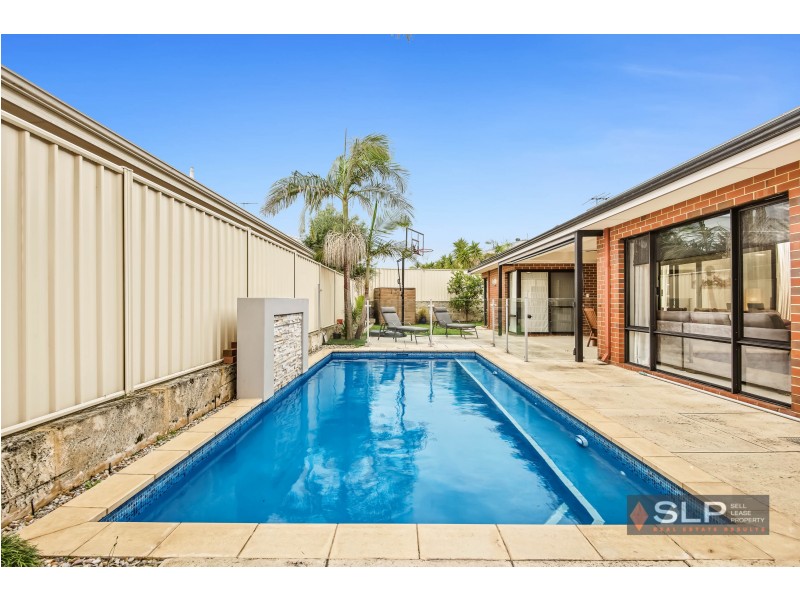 22 Lareema Gardens, Banksia Grove WA 6031