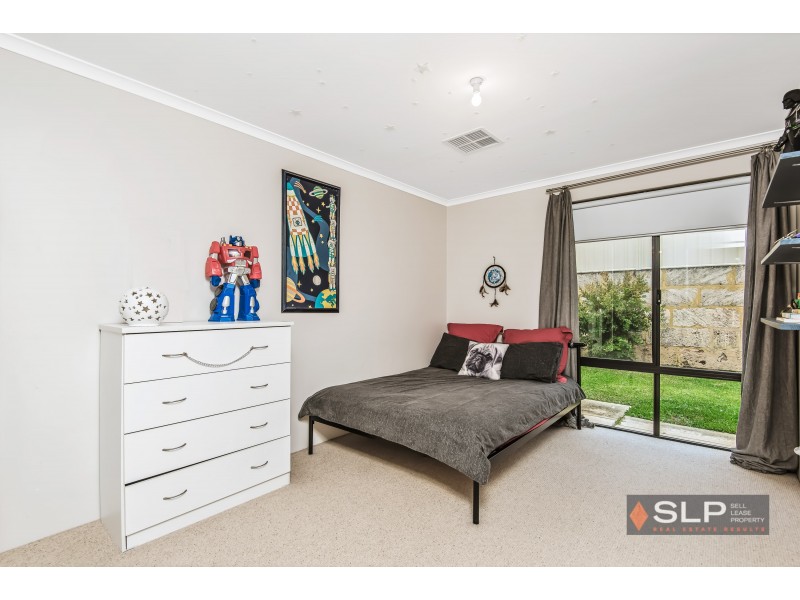 22 Lareema Gardens, Banksia Grove WA 6031