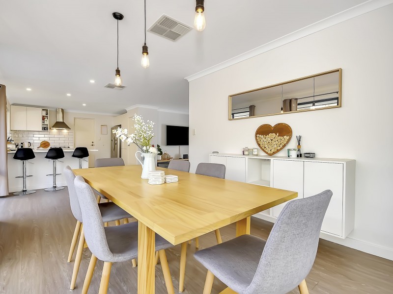 4 Kensington Way, Pearsall WA 6065