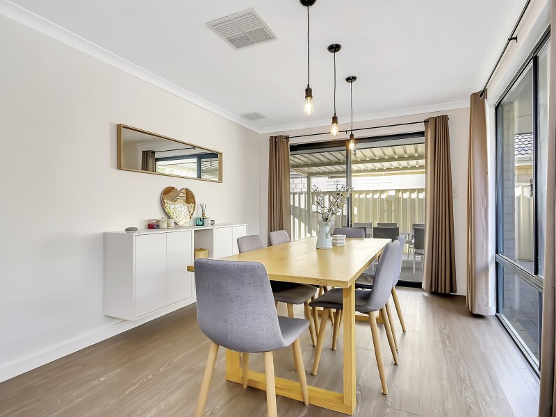 4 Kensington Way, Pearsall WA 6065