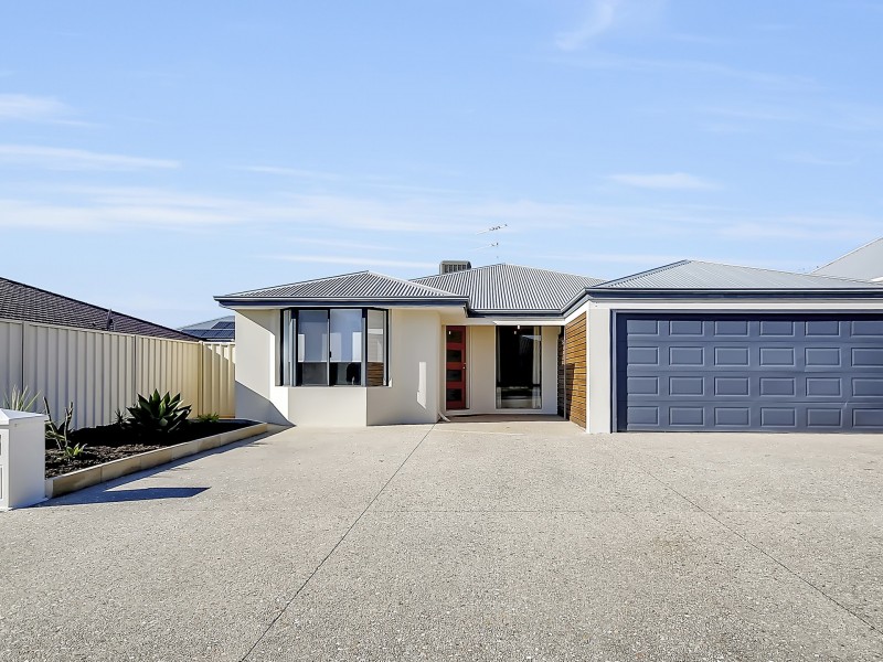 4 Kensington Way, Pearsall WA 6065