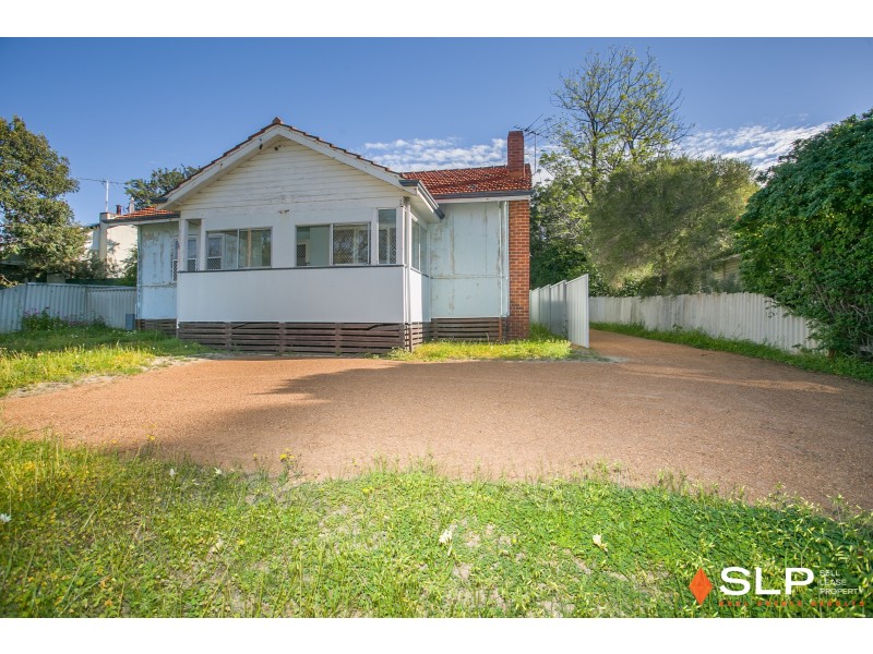 74 Nicholas Crescent, Hilton WA 6163