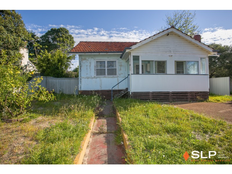 74 Nicholas Crescent, Hilton WA 6163