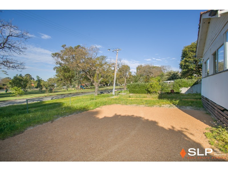 74 Nicholas Crescent, Hilton WA 6163