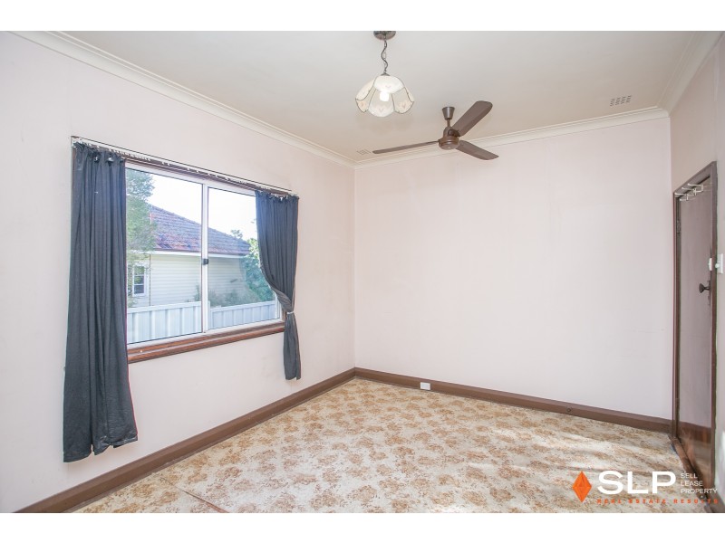 74 Nicholas Crescent, Hilton WA 6163