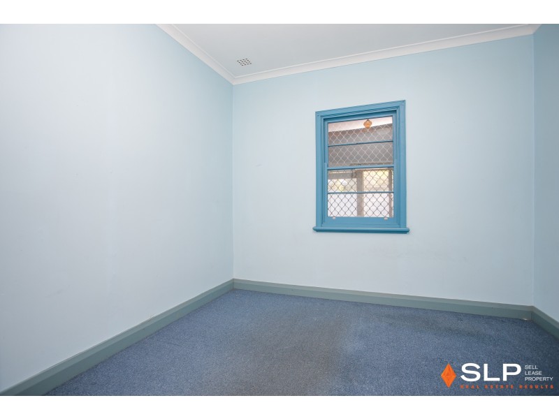 74 Nicholas Crescent, Hilton WA 6163