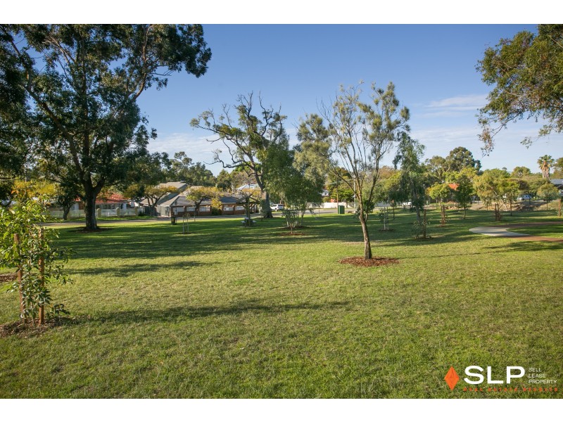 74 Nicholas Crescent, Hilton WA 6163