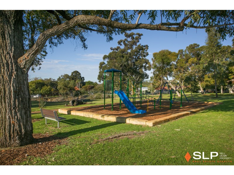 74 Nicholas Crescent, Hilton WA 6163