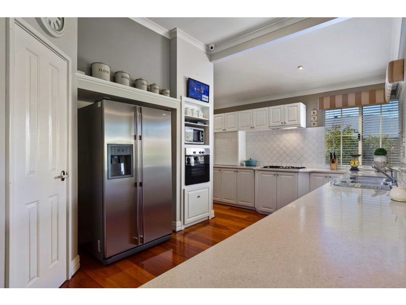 83 Welbeck Road, Canning Vale WA 6155