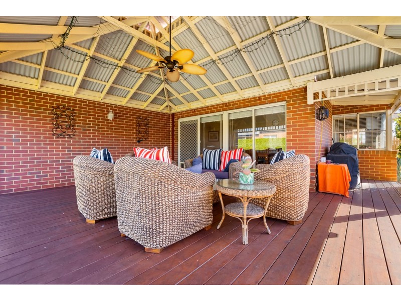 83 Welbeck Road, Canning Vale WA 6155