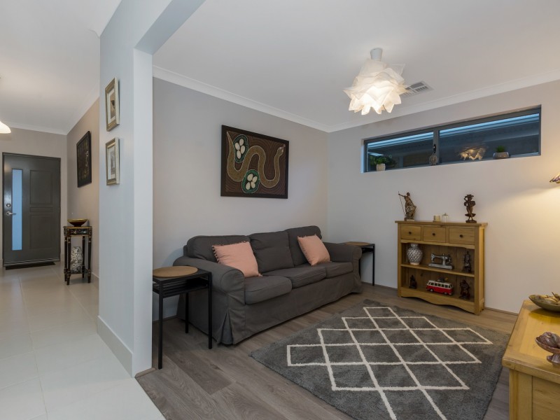 67 Boomerang Loop, Banksia Grove WA 6031