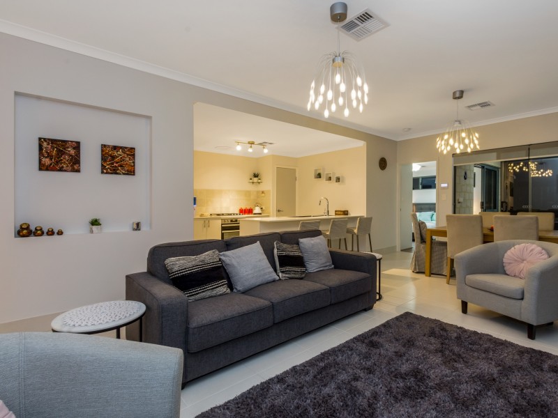 67 Boomerang Loop, Banksia Grove WA 6031