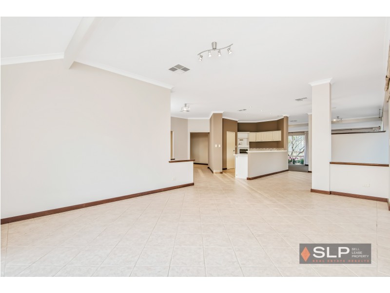 120 Balladong Loop, Carramar WA 6031