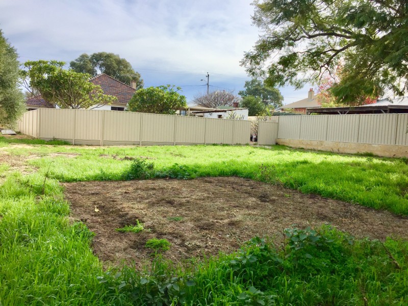 202A Carrington Street, Hilton WA 6163