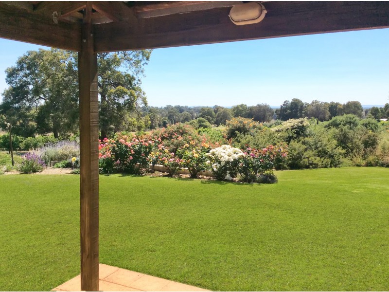 1300 Cowalla Road, Wanerie WA 6503