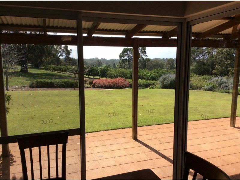 1300 Cowalla Road, Wanerie WA 6503