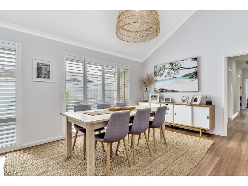 10A Cathryn Street, Halls Head WA 6210