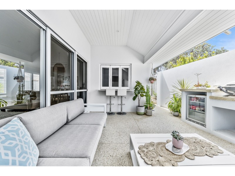 10A Cathryn Street, Halls Head WA 6210