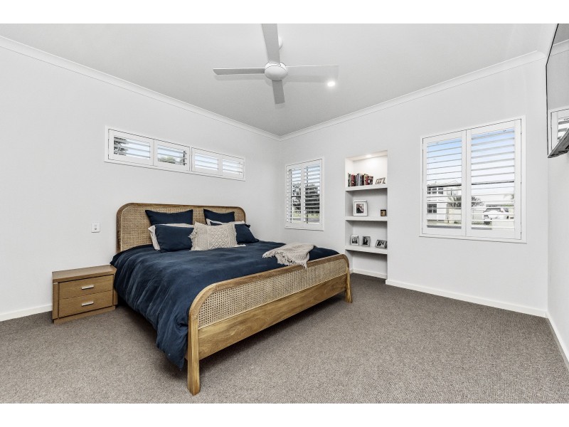 10A Cathryn Street, Halls Head WA 6210