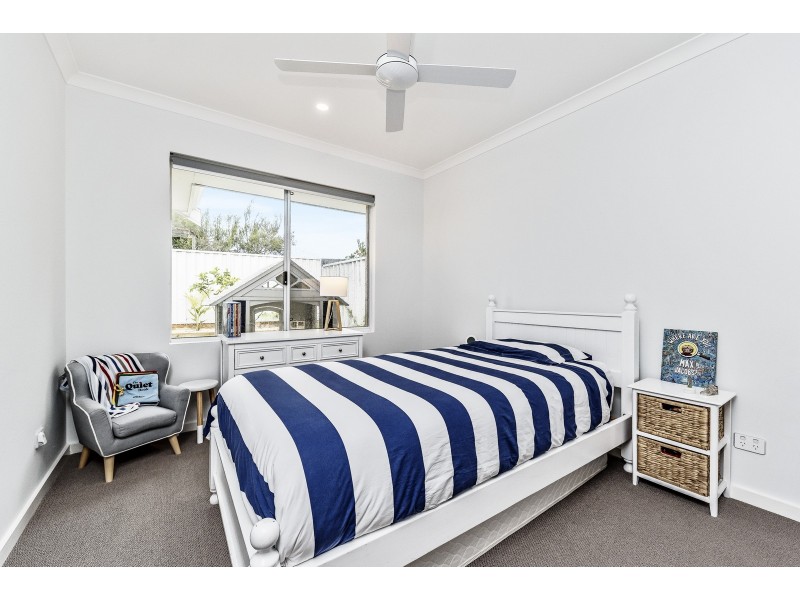 10A Cathryn Street, Halls Head WA 6210