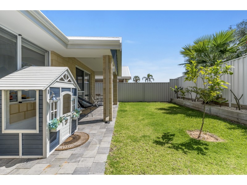 10A Cathryn Street, Halls Head WA 6210