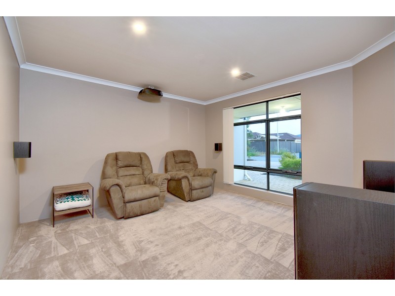 28 Oligantha Elbow, Banksia Grove WA 6031