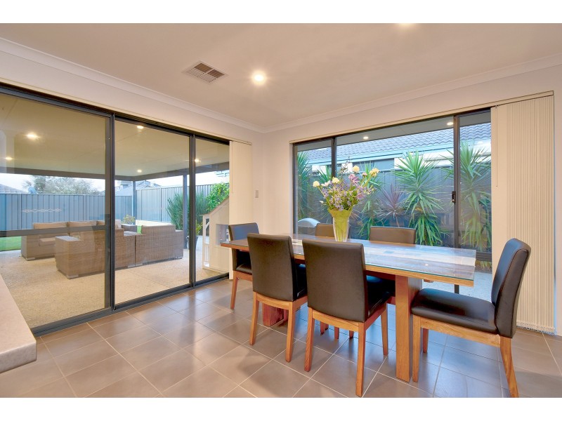 28 Oligantha Elbow, Banksia Grove WA 6031