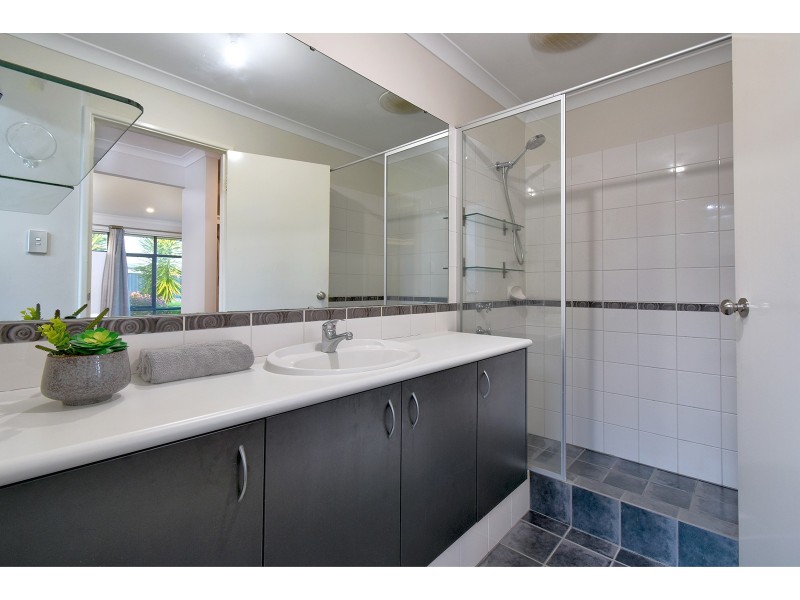 28 Oligantha Elbow, Banksia Grove WA 6031