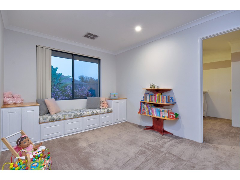28 Oligantha Elbow, Banksia Grove WA 6031