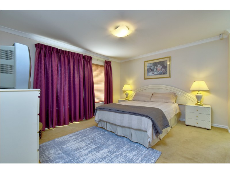 28 Edgar Crescent, Hocking WA 6065