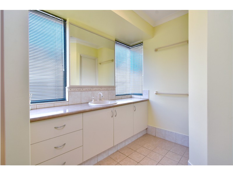 28 Edgar Crescent, Hocking WA 6065