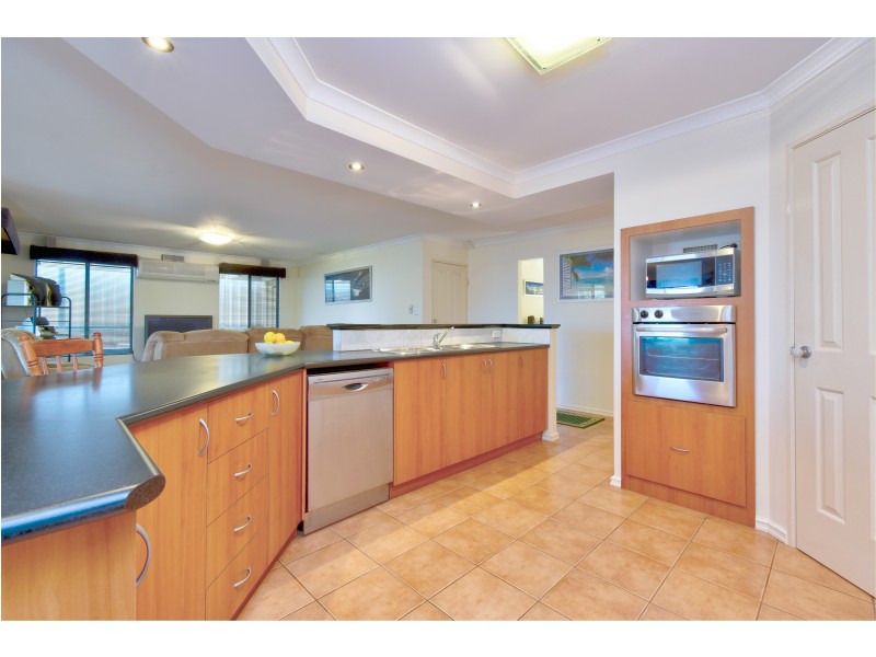 28 Edgar Crescent, Hocking WA 6065