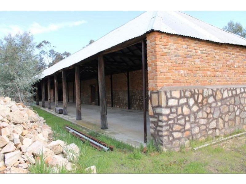 165 Avon Terrace, York WA 6302