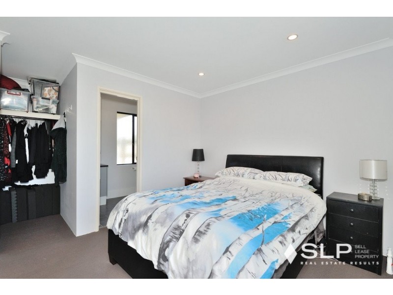 34 Birchmore Gardens, Ellenbrook WA 6069