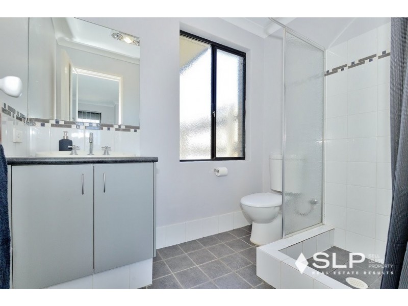 34 Birchmore Gardens, Ellenbrook WA 6069